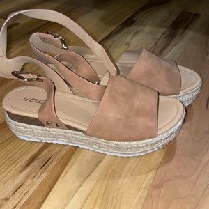 SODA Platform Sandals
